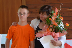 Bei der Spenden&uuml;bergabe